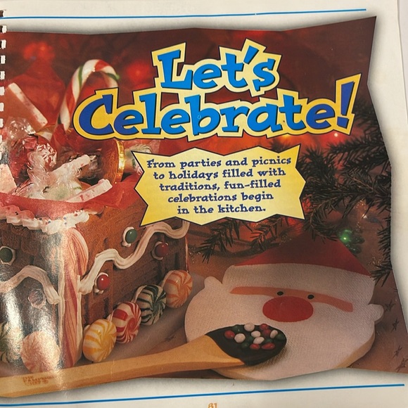 The Pampered Chef Kids In The Kitchen Cookbook - Picture 8 of 9